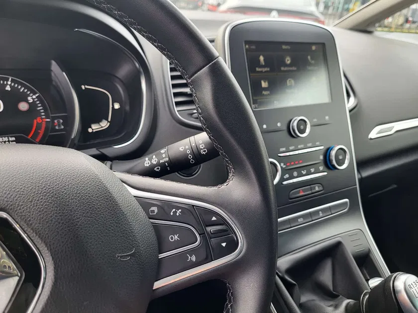 Renault Scenic – Image 7