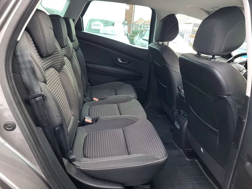 Renault Scenic – Image 5