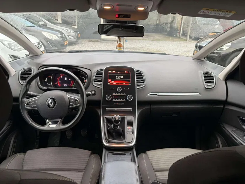 Renault Scenic – Image 22