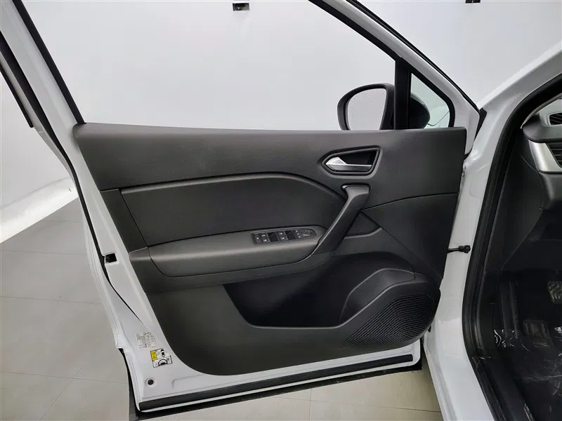 Renault Captur – Image 12