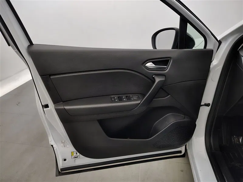 Renault Captur – Image 12