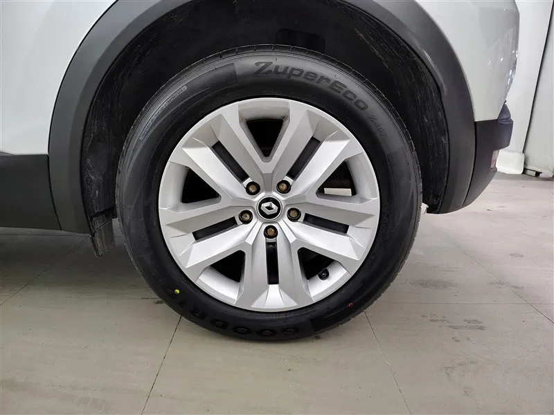 Renault Captur – Image 23
