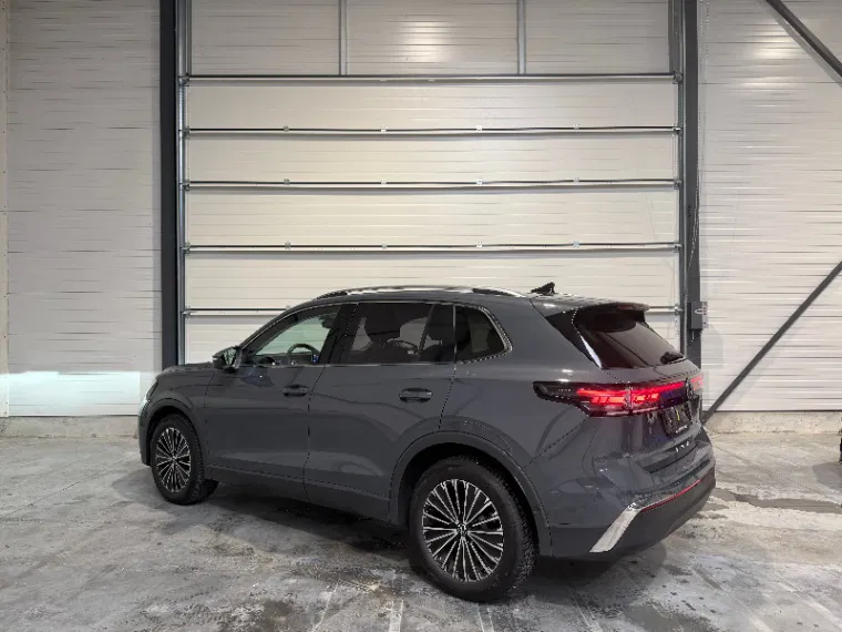 Volkswagen Tiguan – Image 26