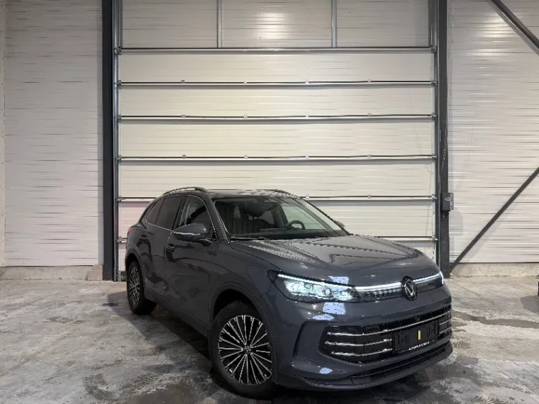 Volkswagen Tiguan – Image 24