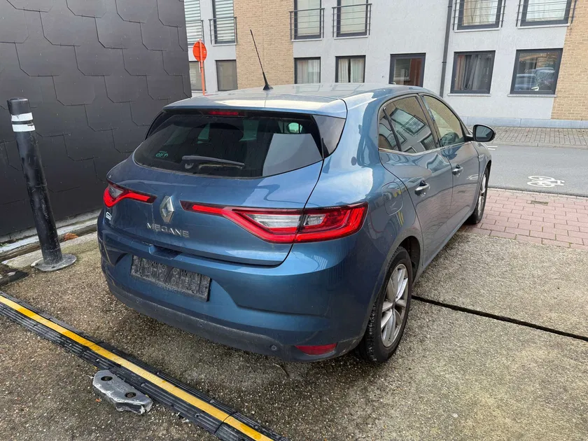 Renault Mégane – Image 13