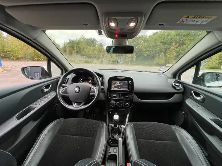 Renault Clio – Image 6