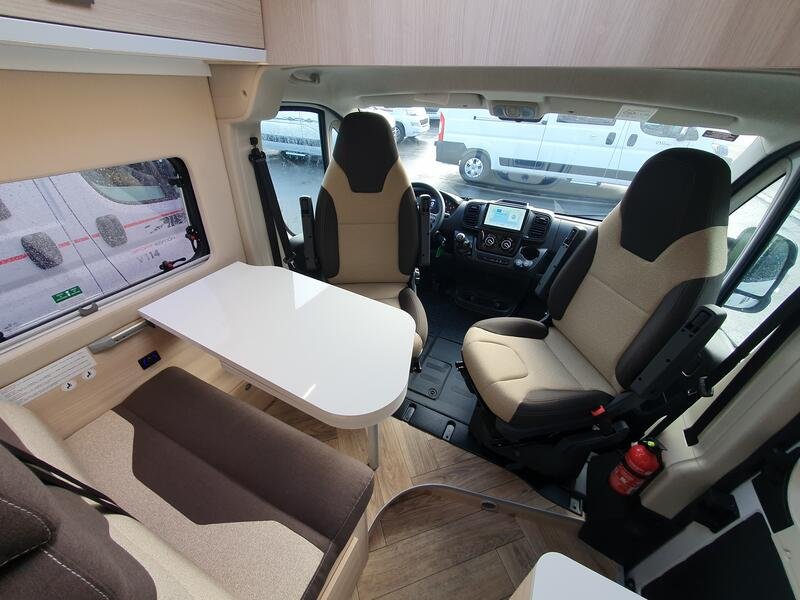 fourgon CHALLENGER V 114 START EDITION TOIT RELEVABLE 2024 NEUF – Image 3