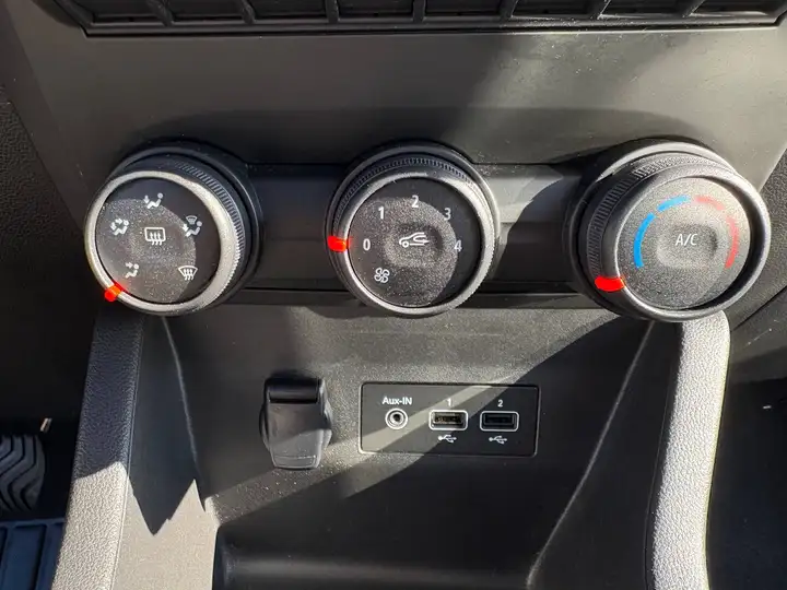 Renault Clio – Image 3