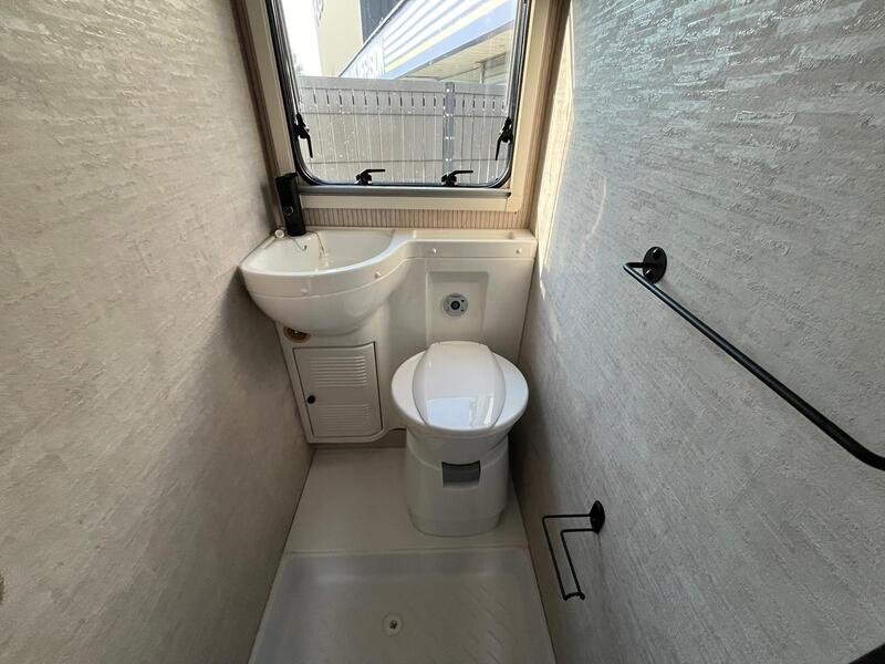 camping-car RIMOR SARUS 50 NEUF – Image 12