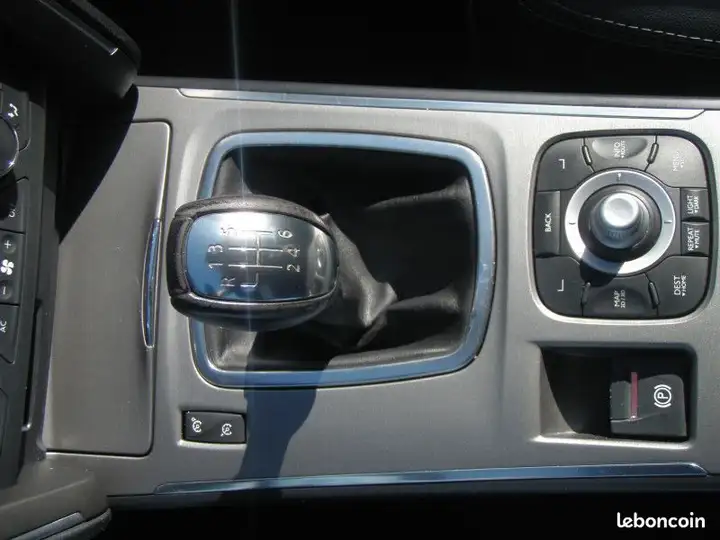 Renault Latitude – Image 6