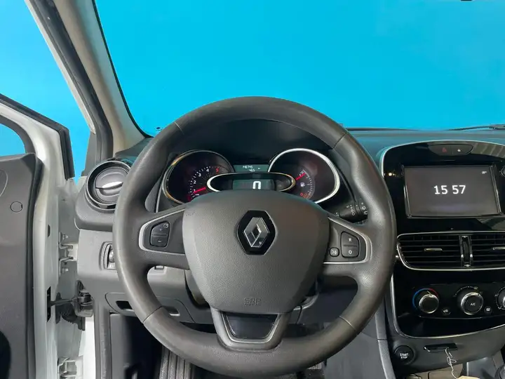 Renault Clio – Image 3