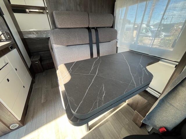 camping-car BENIMAR TESSORO T 440 UP NEUF – Image 4