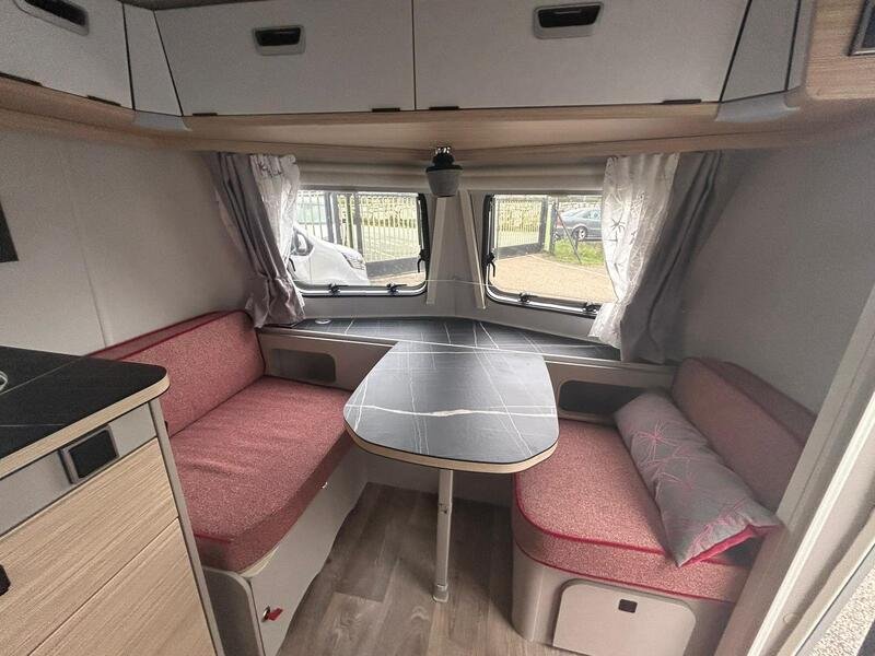 caravane ERIBA TOURING FAMILY 310 COLOR OCCASION – Image 3