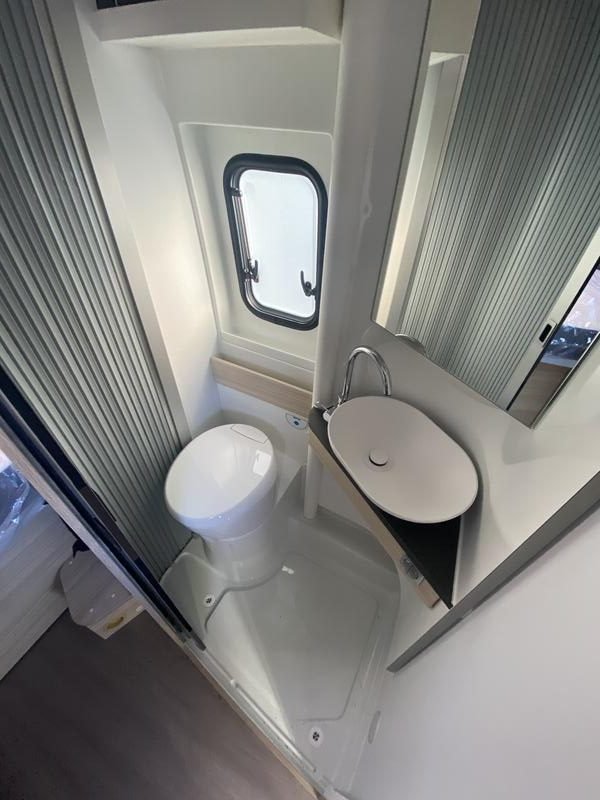 fourgon ADRIA TWIN PLUS 600 SPB OCCASION – Image 7