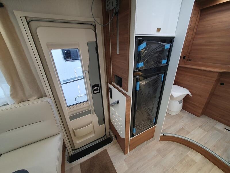 camping-car PILOTE P 696 D EVIDENCE PLUS NEUF – Image 7