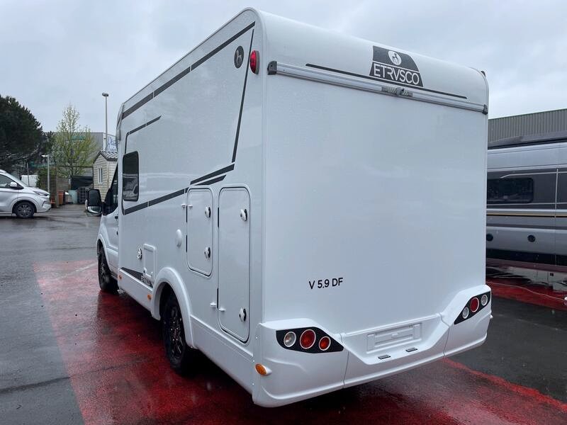 camping-car ETRUSCO V 5.9 DF NEUF – Image 7