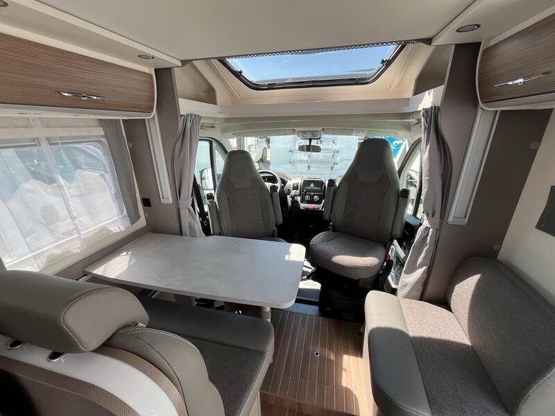 camping-car ETRUSCO T 6900 SB NEUF – Image 2
