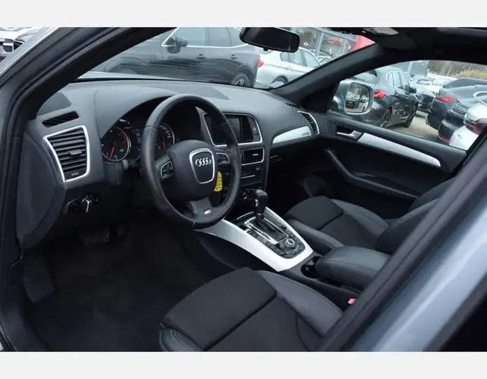 Audi Q5 – Image 6