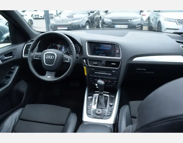 Audi Q5 – Image 17