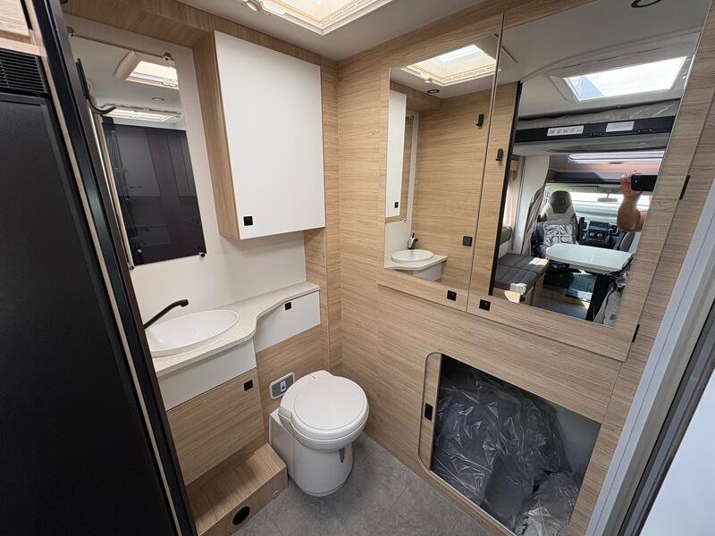 camping-car CHALLENGER 260 ultimat NEUF – Image 9