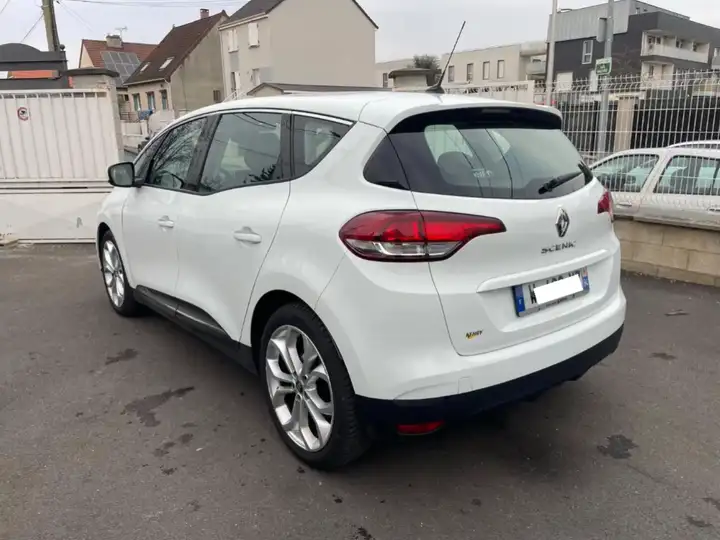 Renault Scénic – Image 7